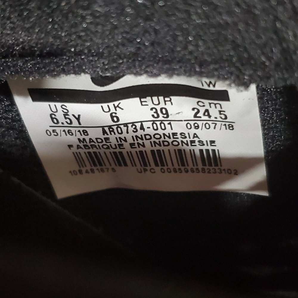 Nike Air Force 1 - Picture 7 of 7